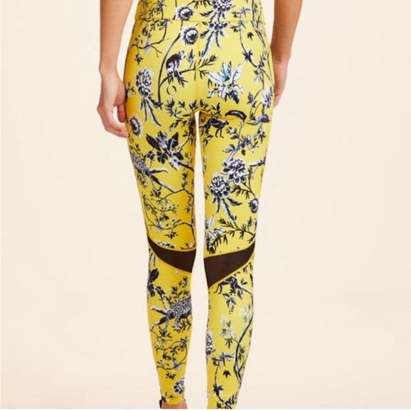 Alala Sol Matching Workout Set - Picture 6 of 11